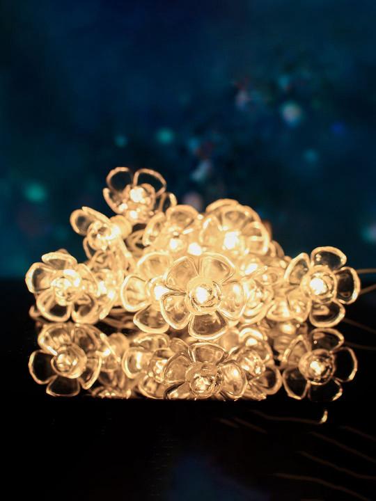Tulip Flower LED String Lights – 14 Warm White Tulip Bulbs, 4M Decorative Fairy String Lights for Indoor & Outdoor Décor