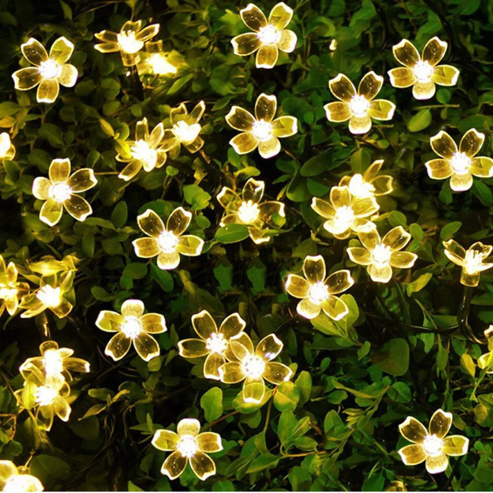 🌸 Silicone Blooming Flower Fairy String Lights (14 Flowers, Warm White LEDs)